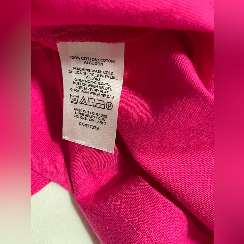Ann Taylor Women's V-Neck Short Sleeve Top in Bright Pink - Picture 8 of 8